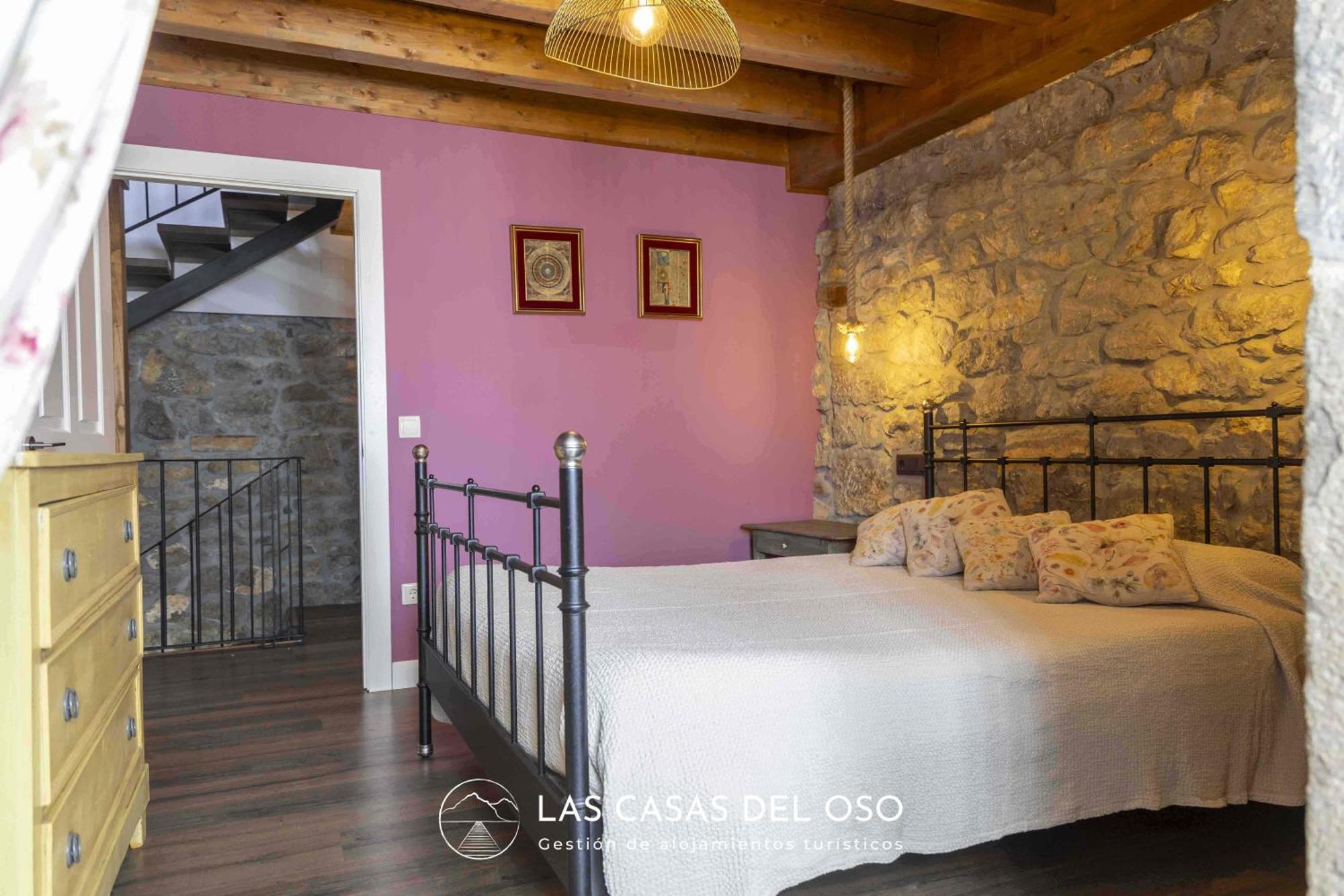 El Mirador De San Trocaya - Las Casas Del Oso Villamarcel Exterior foto